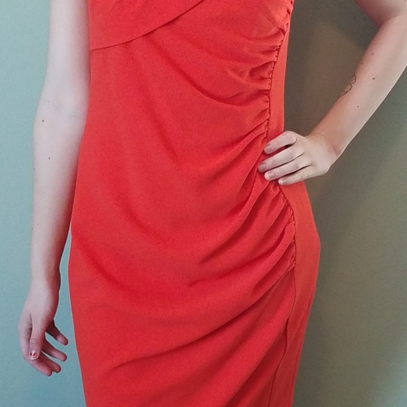 THML Party Dress - Picture 3 of 6